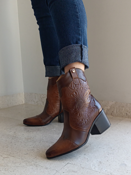 Bota Vaquera grabado floral