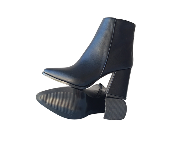 Botín Negro formal picudo