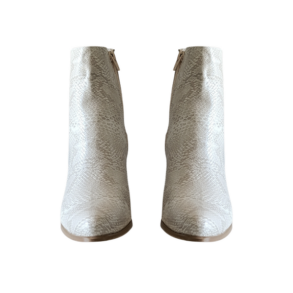 Bota clásica color Beige cobra